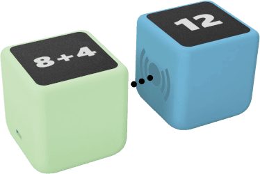 Image of three cubes asking user which cube should he linc together.